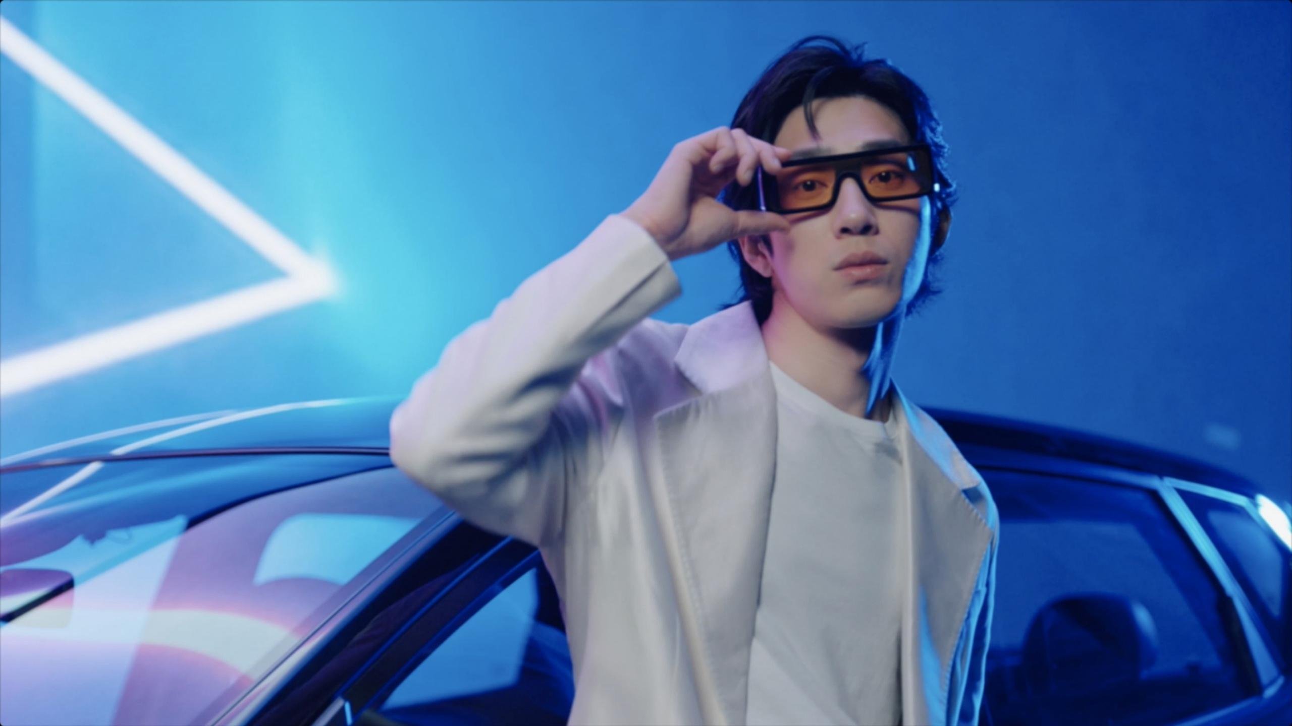 _城市空中桥奔跑：创新运动新体验_，空中路桥